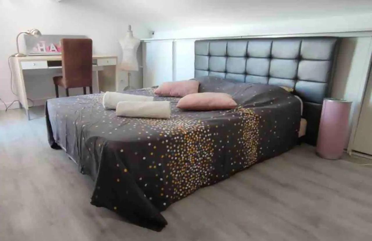 La Nuit Etoilee Aparthotel แซ็ง-มาร์ตอง-เดอ-ครูว์ ภายนอก รูปภาพ